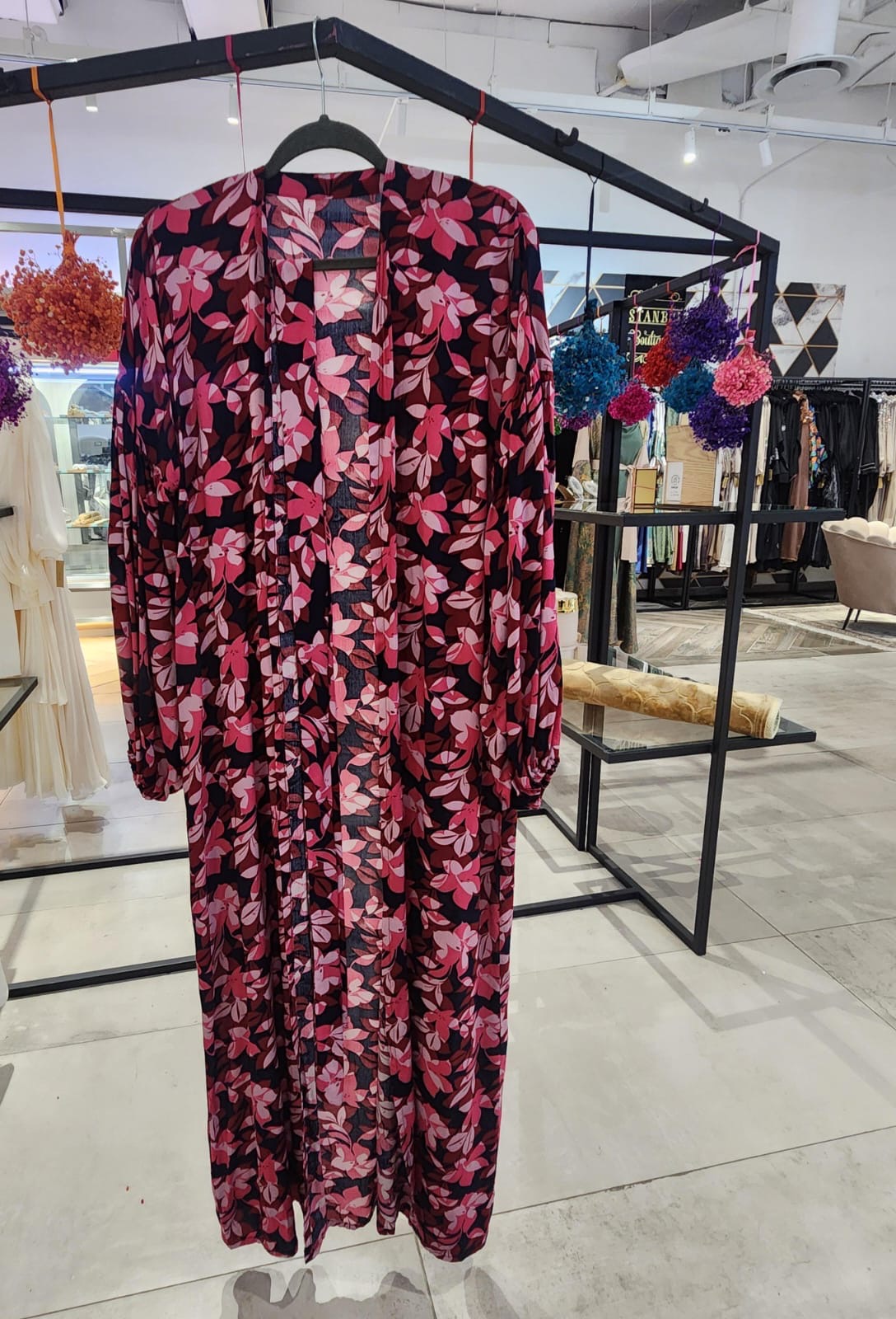 Black & pink printed throw