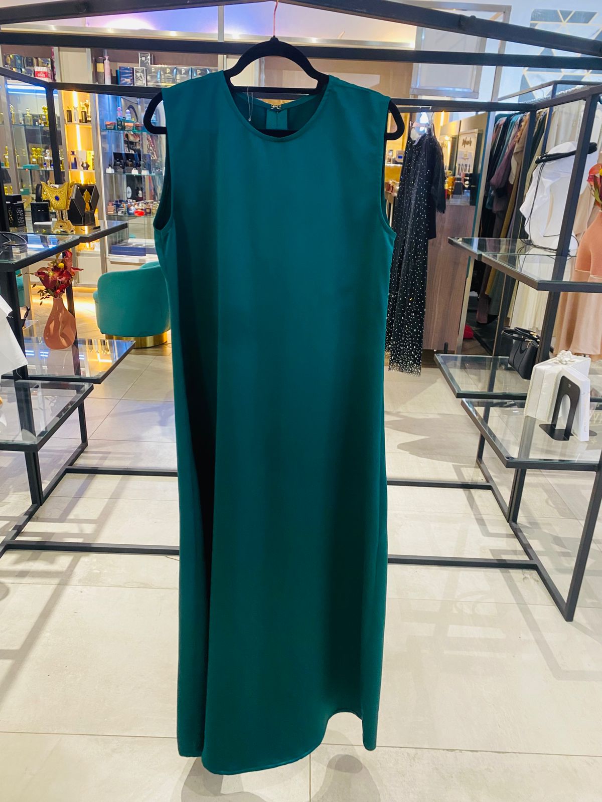 Turquoise sleeveless inner