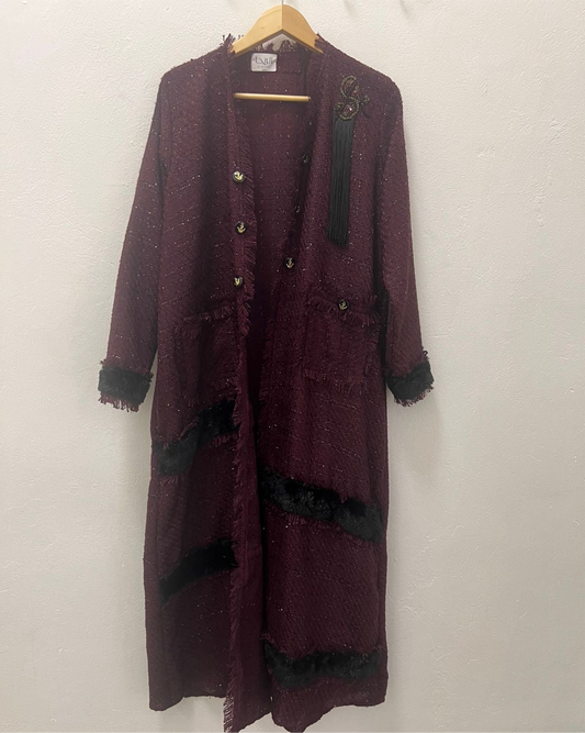 Maxi maroon frayed tweed coat with motif , fur & pocket details