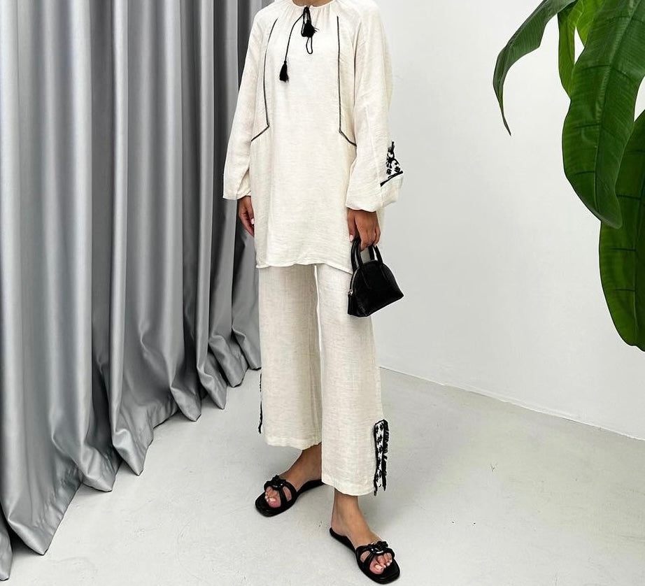 Black and beige printed set
